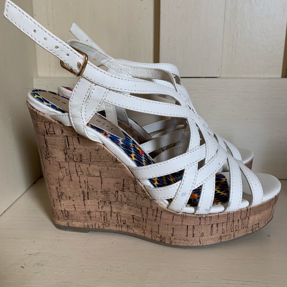 Madden Girl Size 7 white Wedges NWOT